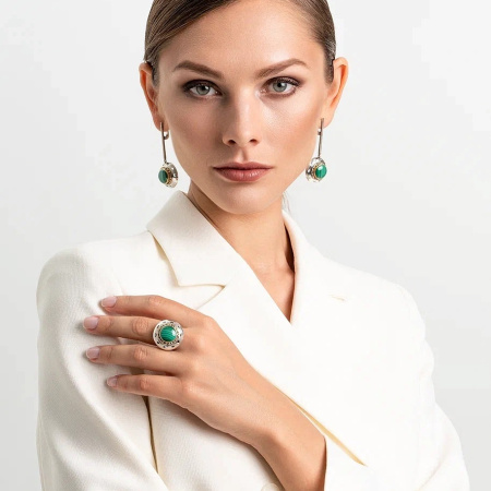 Серебряные серьги с малахитом