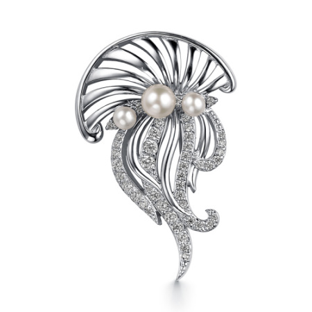 Серебряная брошь с жемчугом и фианитами «Морская медуза»