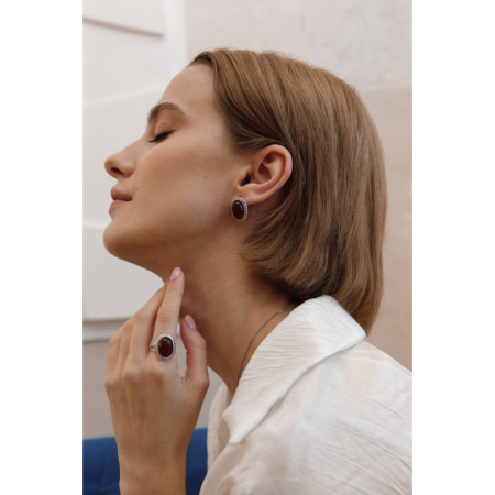 Серебряное кольцо с янтарем