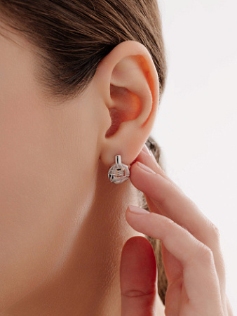 Серьги из серебра с бриллиантом