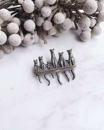 Брошь из серебра «Коты»