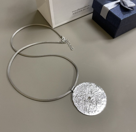 Колье из серебра