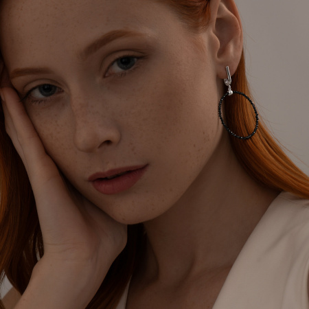 Серьги из серебра с шпинелью