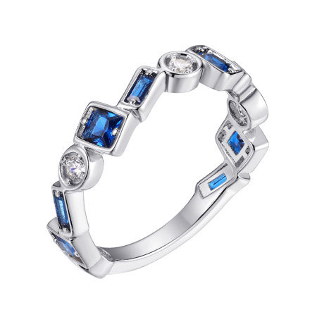 Кольцо из серебра с синтетической шпинелью