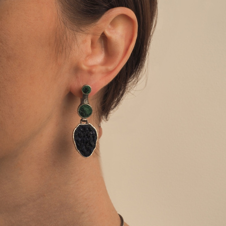 Серьги из серебра с малахитом и карборундом