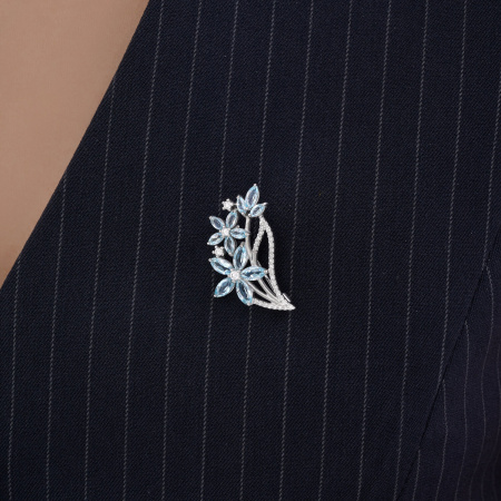 Брошь из серебра с топазами и фианитами