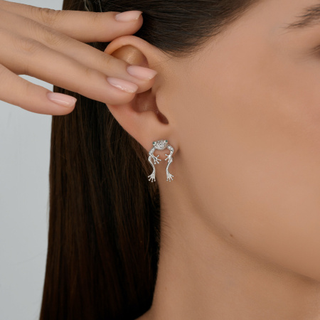 Серьги джекеты Лягушка из серебра с фианитами