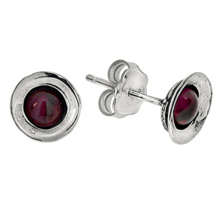 Серебряные серьги гвоздики с гранатом