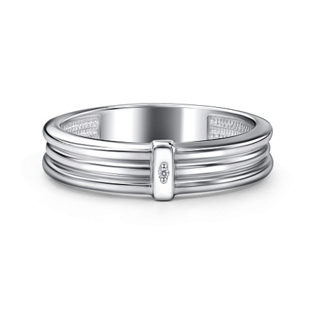 Серебряное кольцо с бриллиантом