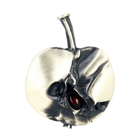 Серебряная брошь с кораллом и жемчугом