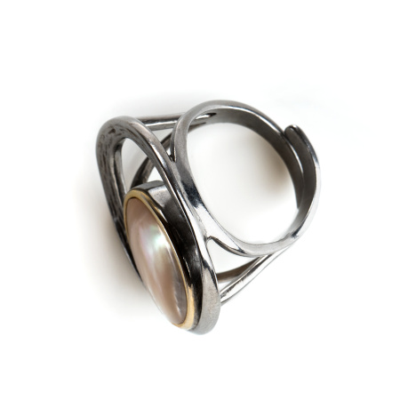Серебряное кольцо с ониксом и позолотой