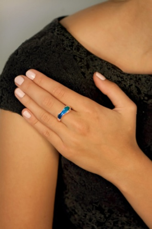 Кольцо из серебра с эмалью