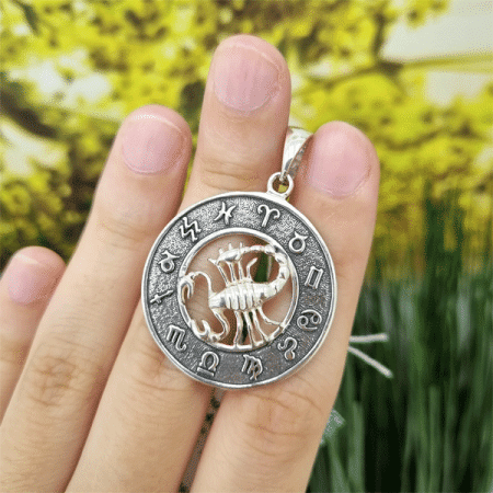Серебряный кулон знак зодиака «Скорпион»