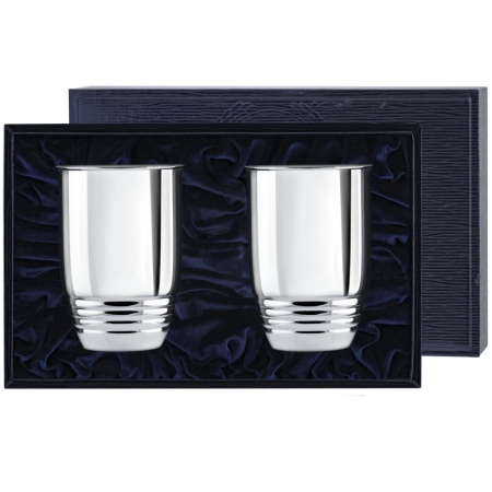 Набор серебряных стаканов рифленых больших