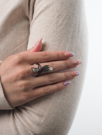 Кольцо из серебра с эмалью «Крыло стрекозы»