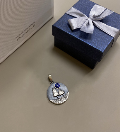 Подвеска из серебра с перламутром «Елочка»