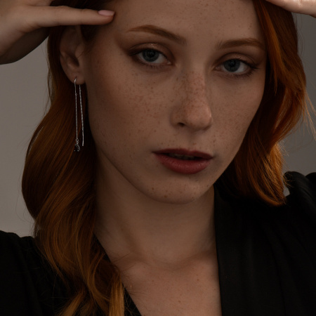 Серебряные серьги с гранатом