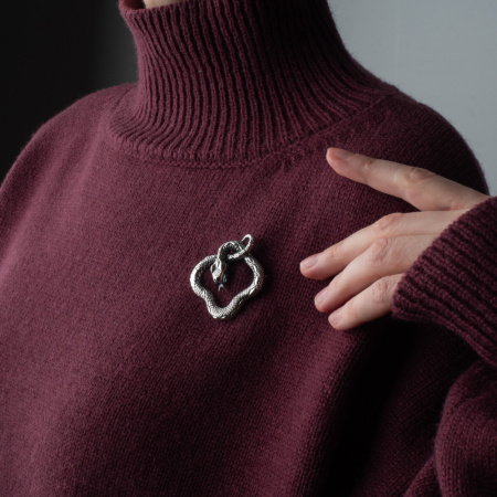 Брошь из серебра «Змея»