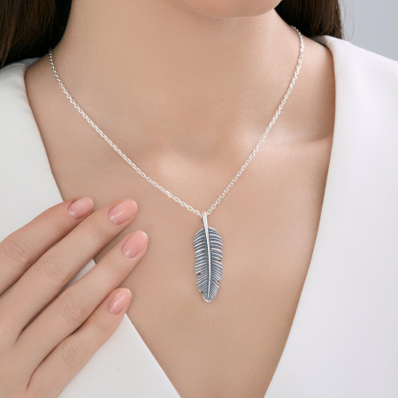 Серебряное колье «Перо»