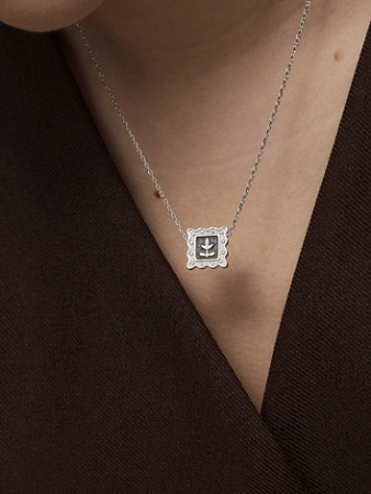 Колье из серебра с фианитами