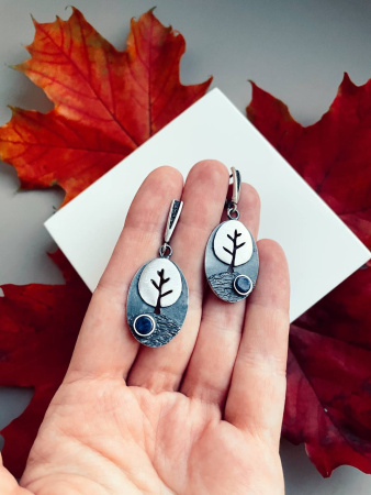 Серьги из серебра с лазуритом