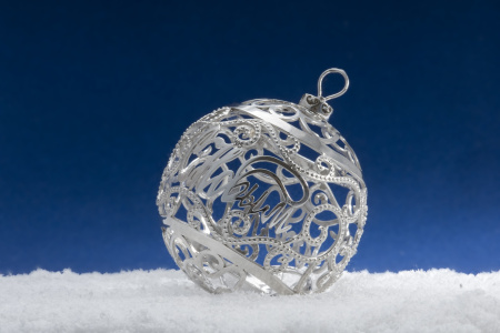 Ёлочная игрушка из серебра Шарик «с Новым Годом»