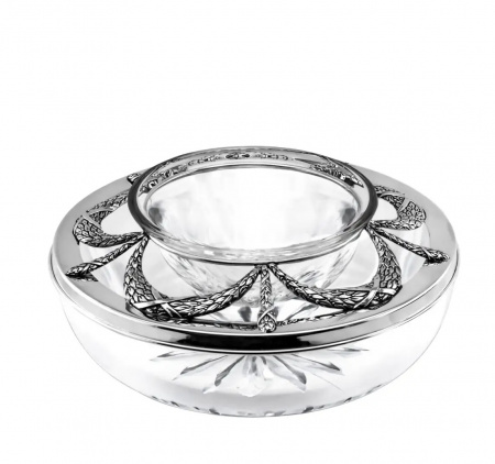 Серебряная икорница «Триумфальная» с ложкой в футляре