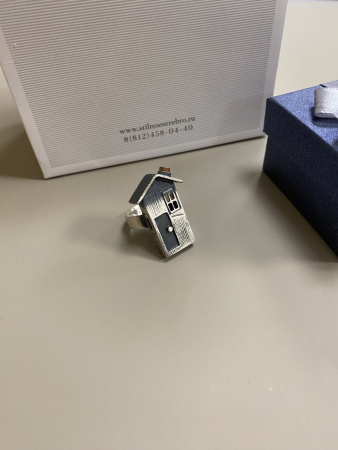 Кольцо из серебра с гематитом «Дом»