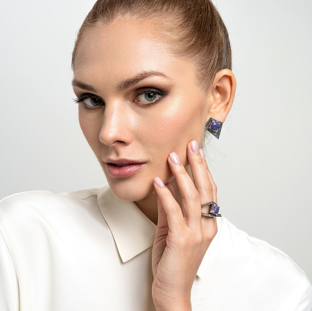 Серьги из серебра с камнем чароит