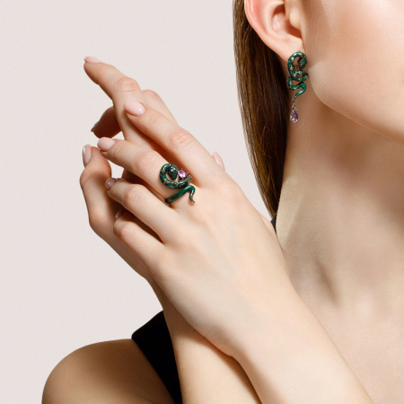 Серебряное кольцо с аметистом,эмалью и фианитами «Змея»