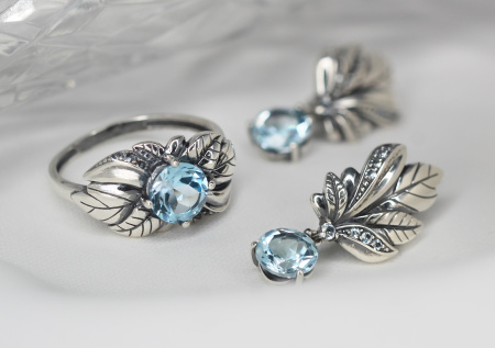 Кольцо из серебра «Русская душа» с топазами