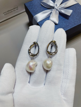 Серьги из серебра с жемчугом