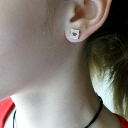 Серьги - пуссеты с сердечками