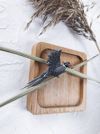 Брошь из серебра «Птица»