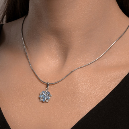 Серебряная подвеска с фианитами «Цветок»