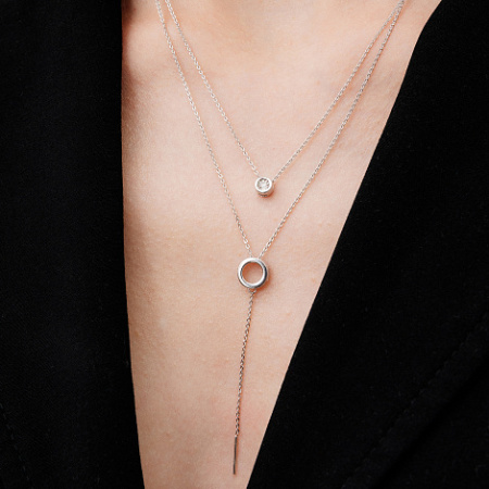 Серебряное колье с бриллиантом