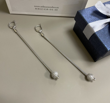 Серьги из серебра с фианитами