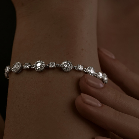 Браслет из серебра с фианитами