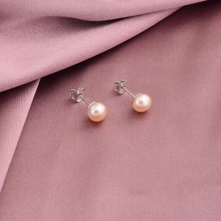 Серьги пусеты серебряные с кремовым жемчугом