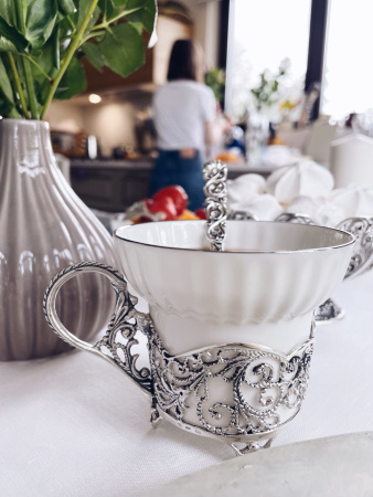 Чашка чайная «Кружевные узоры» с ложкой