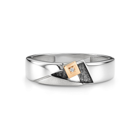 Серебряное кольцо с бриллиантом