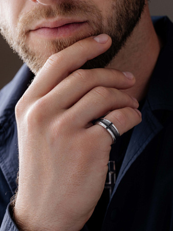 Серебряное мужское кольцо с фианитами «Крест»