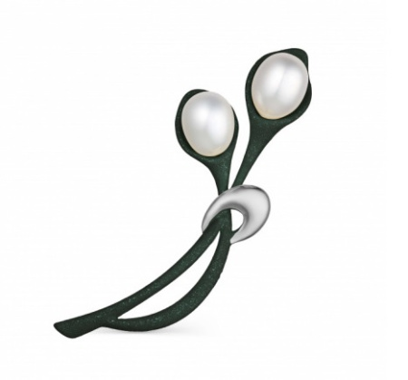 Брошь из серебра с жемчугом и эмалью