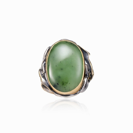 Серебряное кольцо «Садовый Мотив» с нефритом