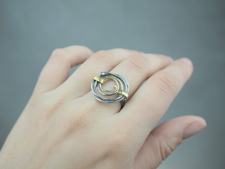 Серебряное кольцо с частичной позолотой