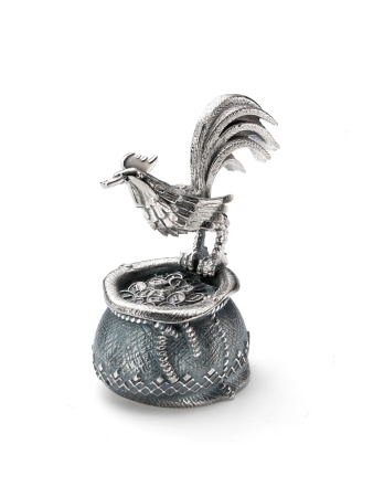 Серебряная статуэтка «Петух на мешке денег»