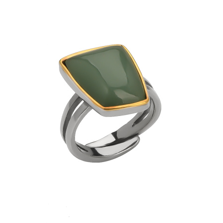 Кольцо из серебра с нефритом