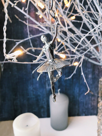 Серебряная елочная игрушка «Балерина»