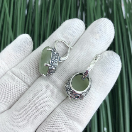 Серебряные серьги «Маргарита» с нефритом