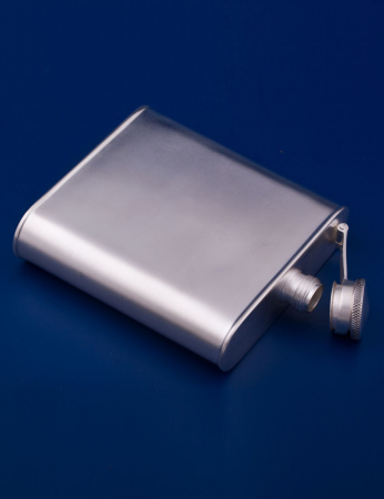 Серебряная фляжка «Кони»